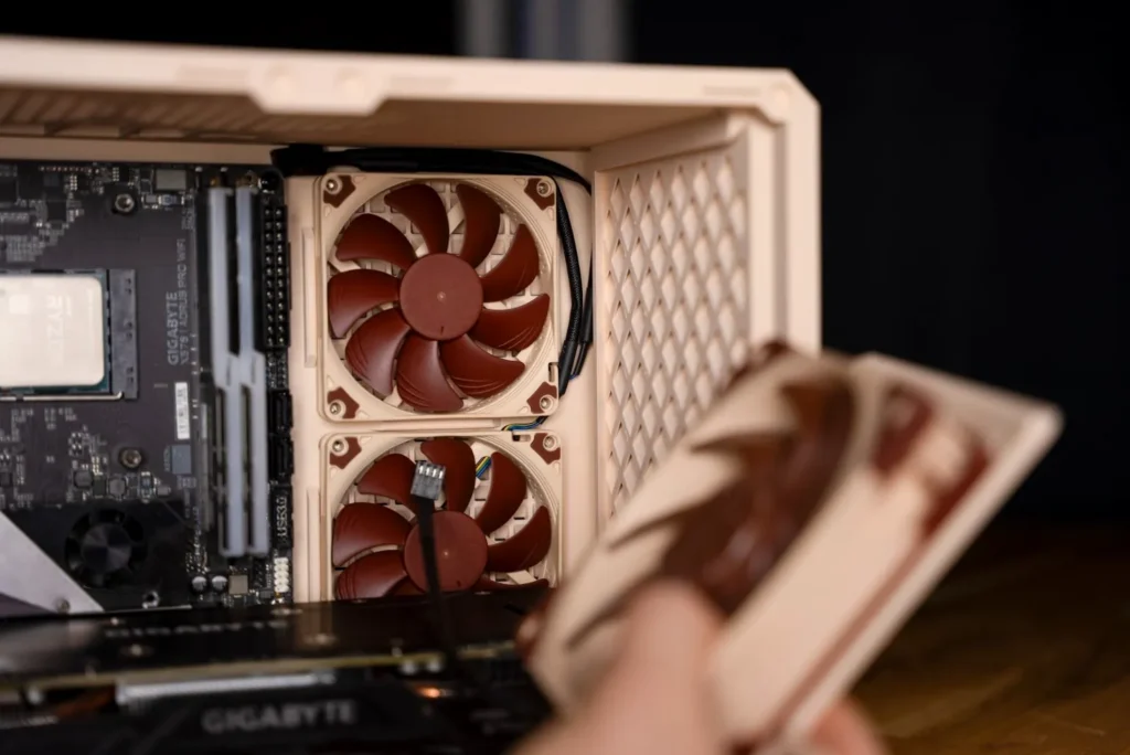 Noctua-themed 3D printed components and accessories