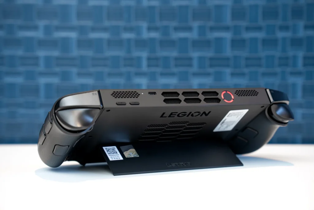 Kickstand is alive and well.